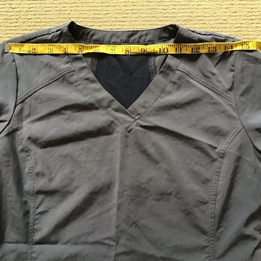 785 White Cross FIT Scrub Top - Picture 4 of 6
